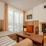 елеанора, смолянски езера Eleanora Lakes Апартаменты