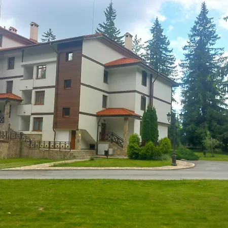 елеанора, смолянски езера Eleanora Lakes アパート *