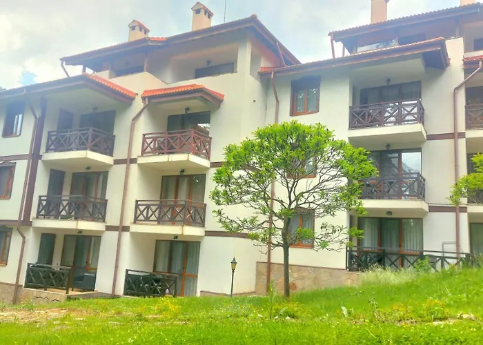 елеанора, смолянски езера Eleanora Lakes Apartment *