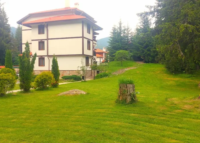 елеанора, смолянски езера Eleanora Lakes Apartment